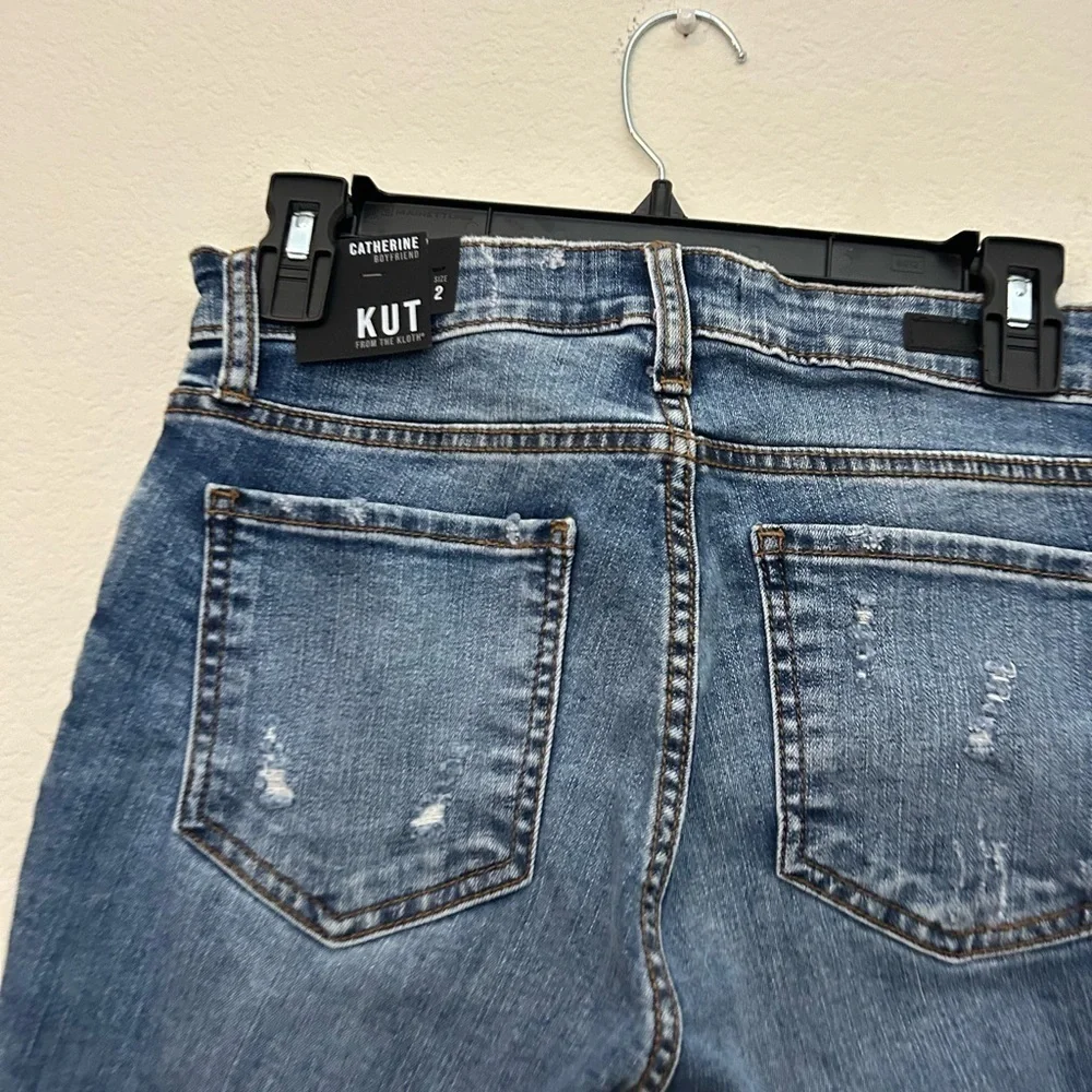 NWT KUT from the Kloth Catherine Boyfriend Jeans Size 2